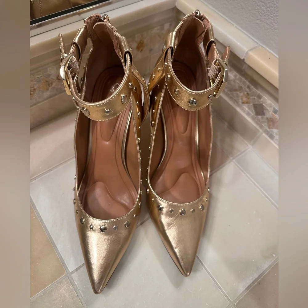Jessica Simpson Gold Studded Heels - Picture 4 of 6